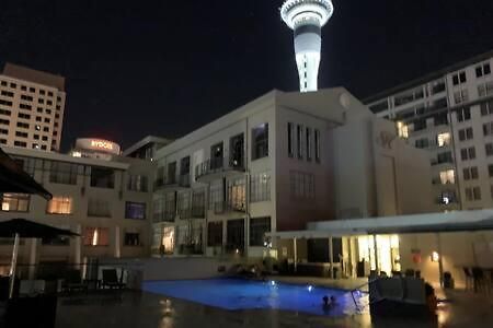 Cute Heritage Studio , Pools And Gym! Auckland Luaran gambar